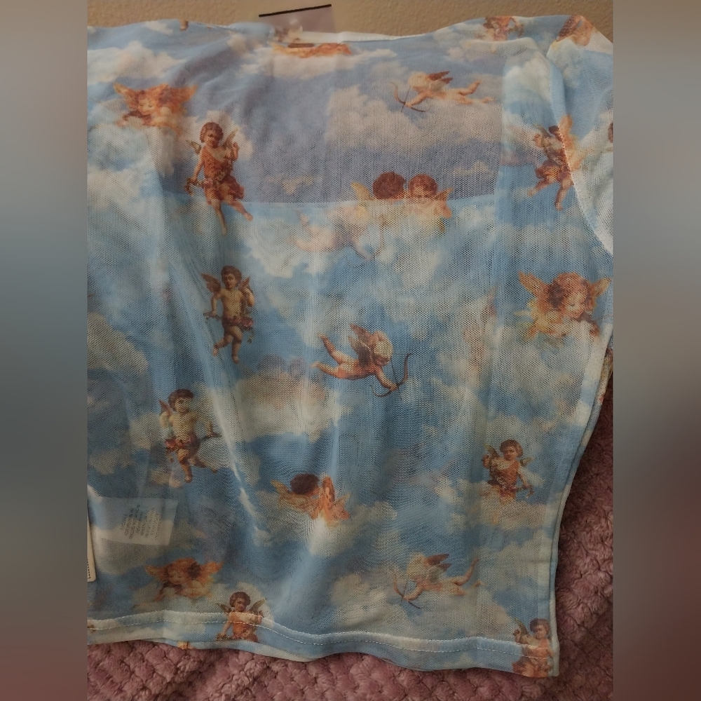Small Renaissance Angel top - Picture 5 of 7
